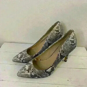 Saks Fifth Avenue Women's Cady Snake Embossed Heels Pumps Size 6M.